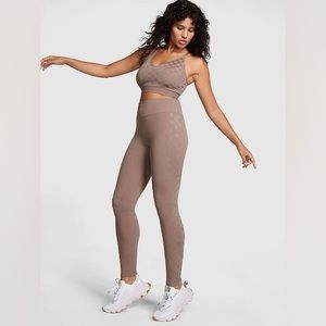 Victoria Secret PINK active Iced Coffee Checkered Seamless Workout Set